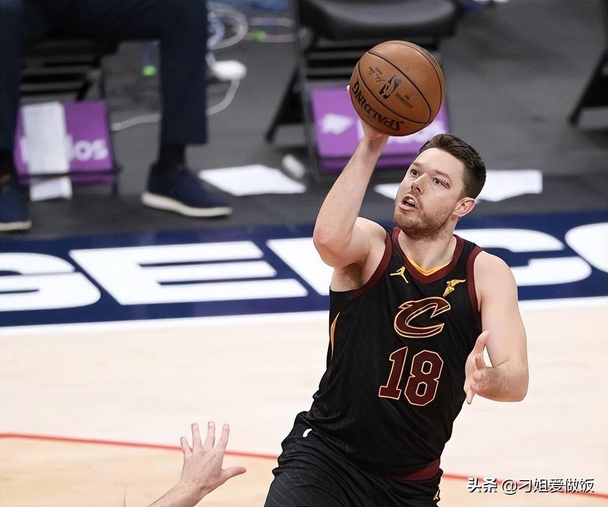 星空体育官方入口印第安纳步行者内部会议纪要流出——官宣日刷新队史纪录;NBA总决赛使命明确;控场能力成焦点的简单介绍